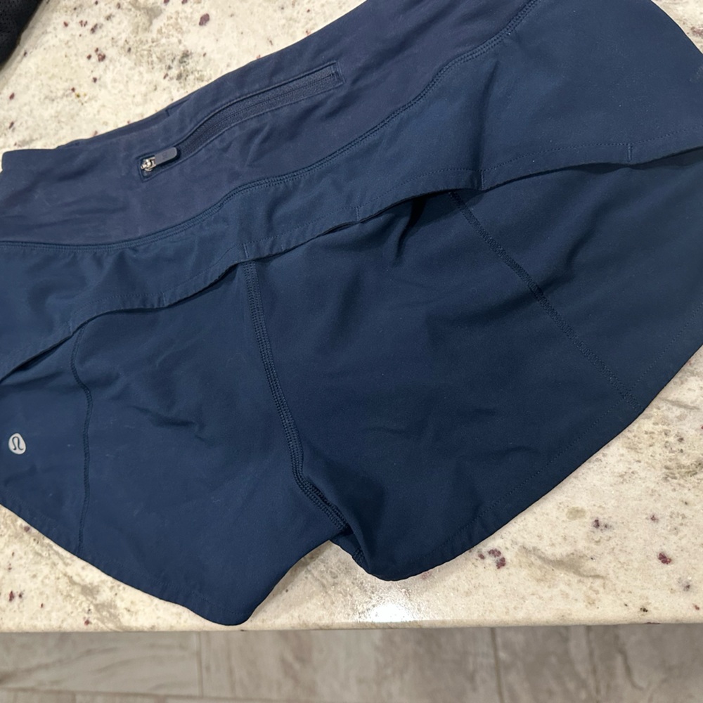 Lululemon speed up size 4